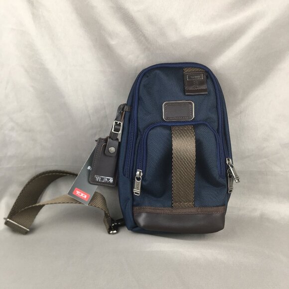 TUMI SLING BAG In blue - Picture 1 of 13